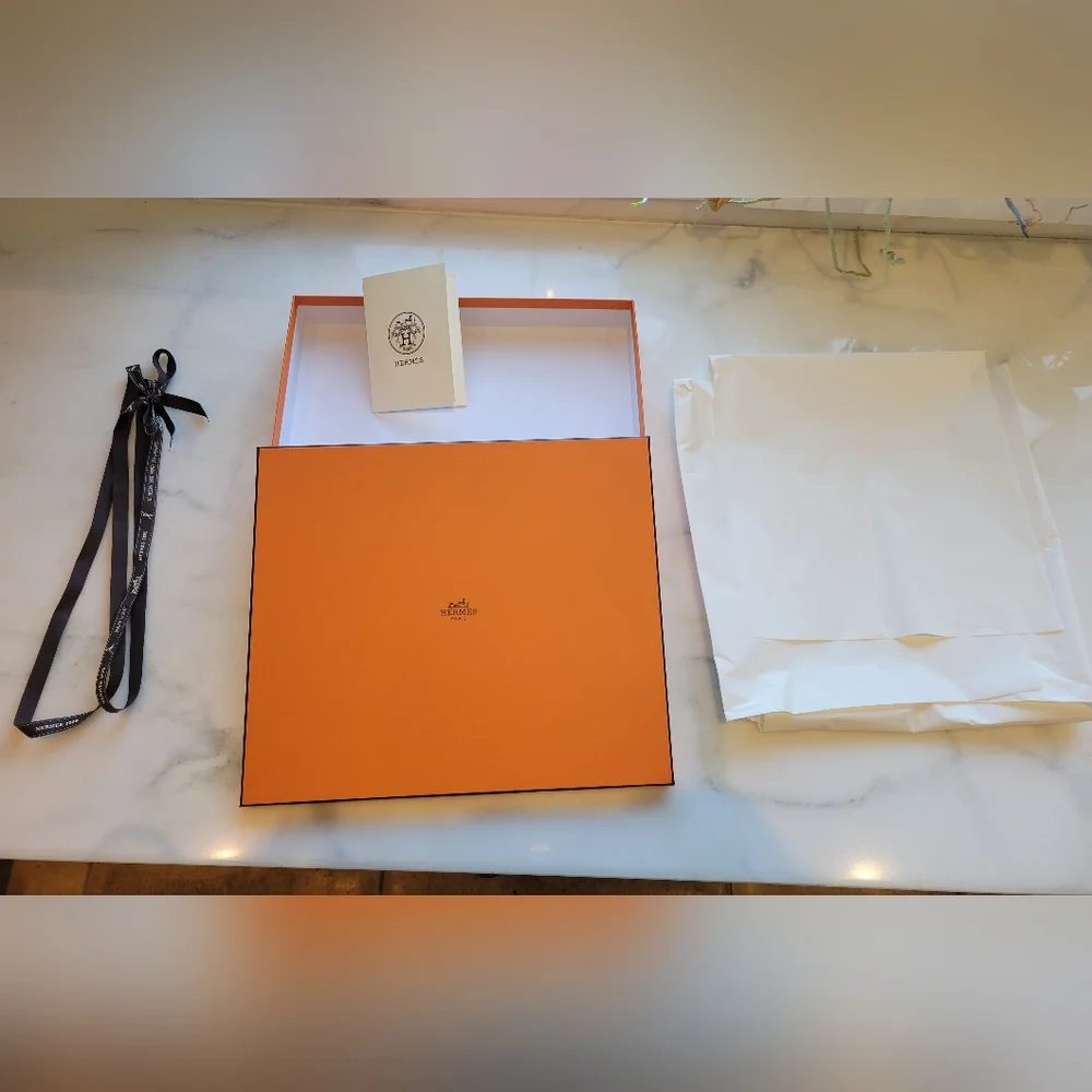 Authentic Hermès Orange Gift Box with Ribbon, Tissue & Card – 13
